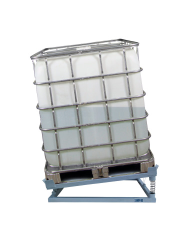 Tilter intended for IBC container